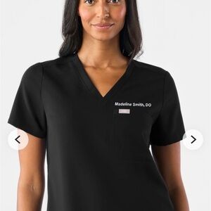 Catarina One Pocket Black Scrub Top